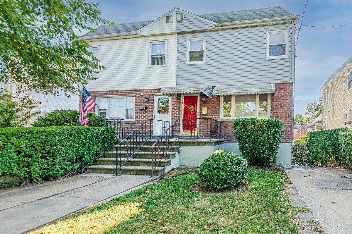 Throgs Neck Exclusive ! Charming amp ; Fully Renovated One Family Semi Attached Brick Frame Duplex with Fully Finished Basement.