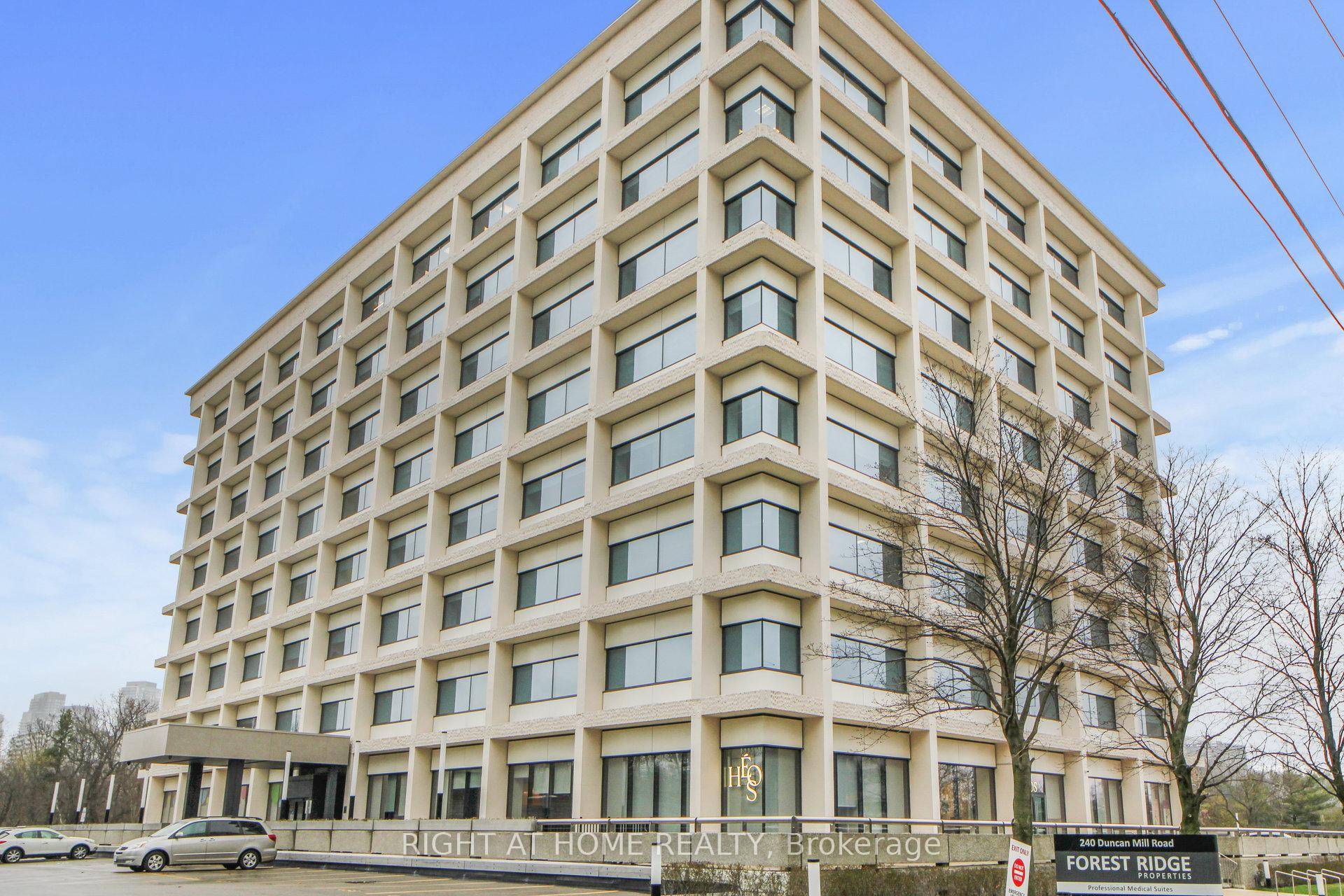 Share offices by joining a thriving group of medical professionals in this world class Healthcare facility Forest Ridge Healthcare.