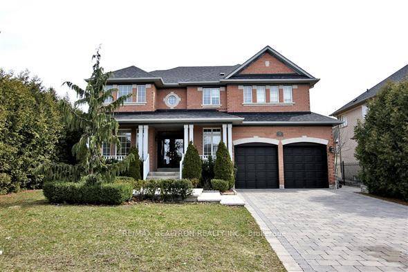 Prestigious Weston Downs Next To The Park Home Finished From Top To Bottom Inside Out Close To All Amenities, Highways, The Vaughan Mills Mall And Transportation Unique Layout With A ...