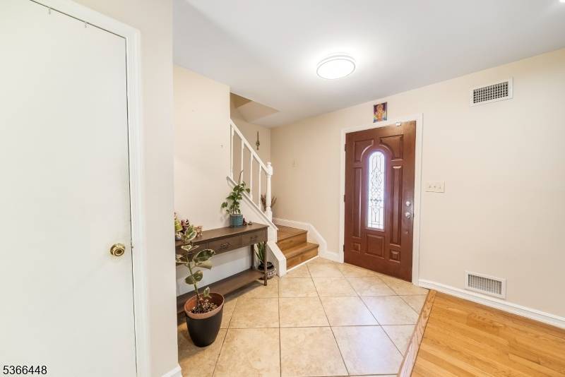 Meticulously Maintained Colonial in Sought After North Edison.