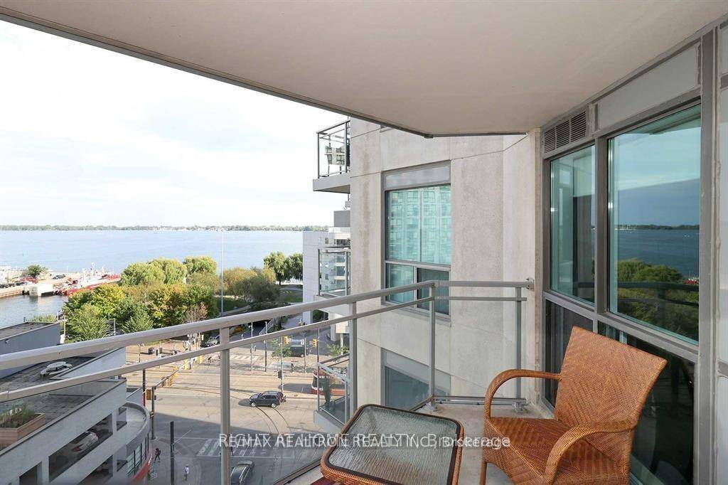 A rare one bedroom CORNER unit with both CN Tower and water views.