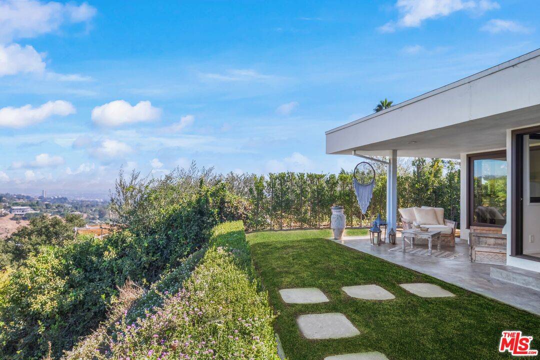 10123 Angelo View Dr 2BR Beverly Hills Post Office | B.H.P.O. La