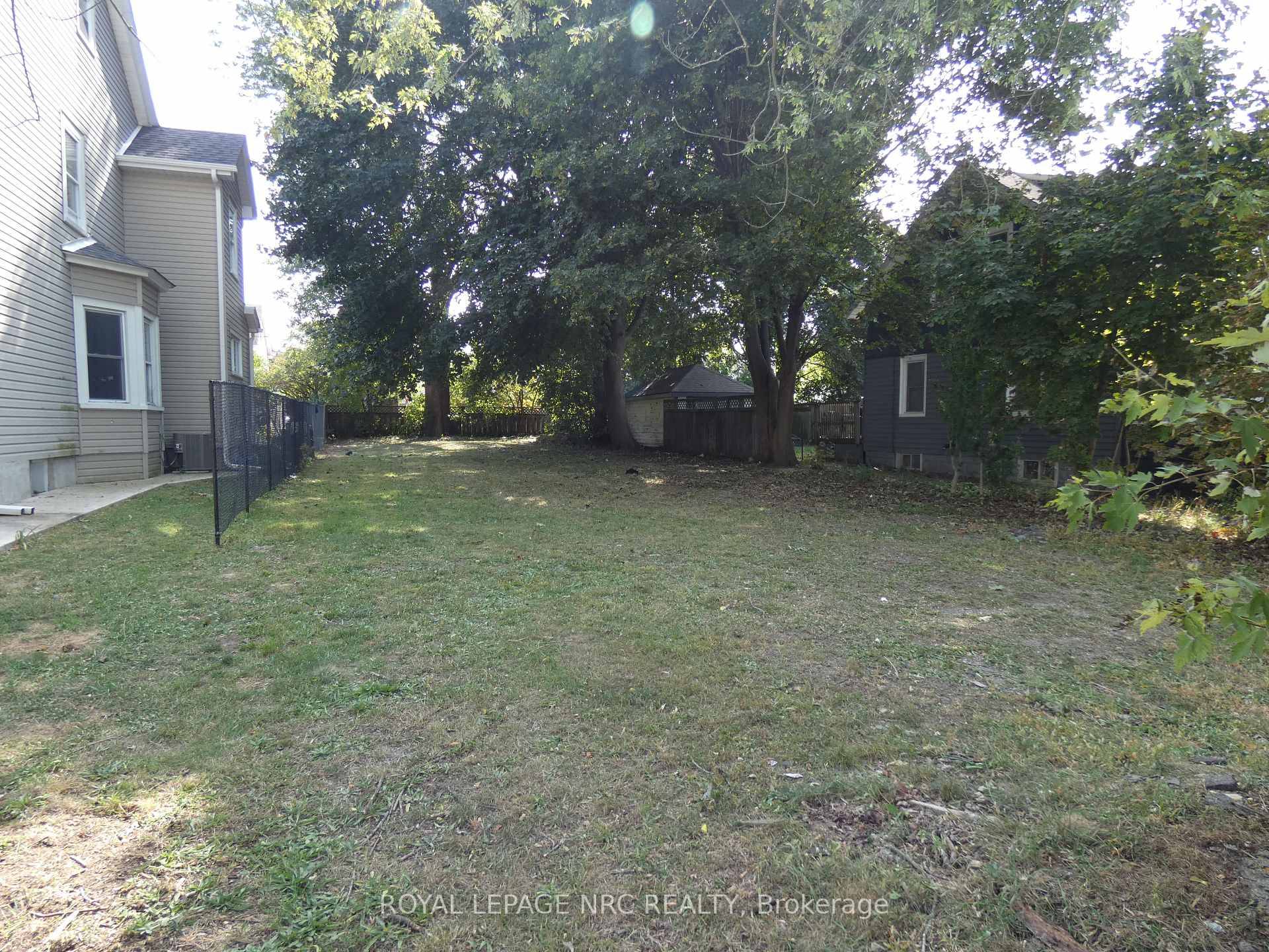 Rare find ! Residential building lot newly created.