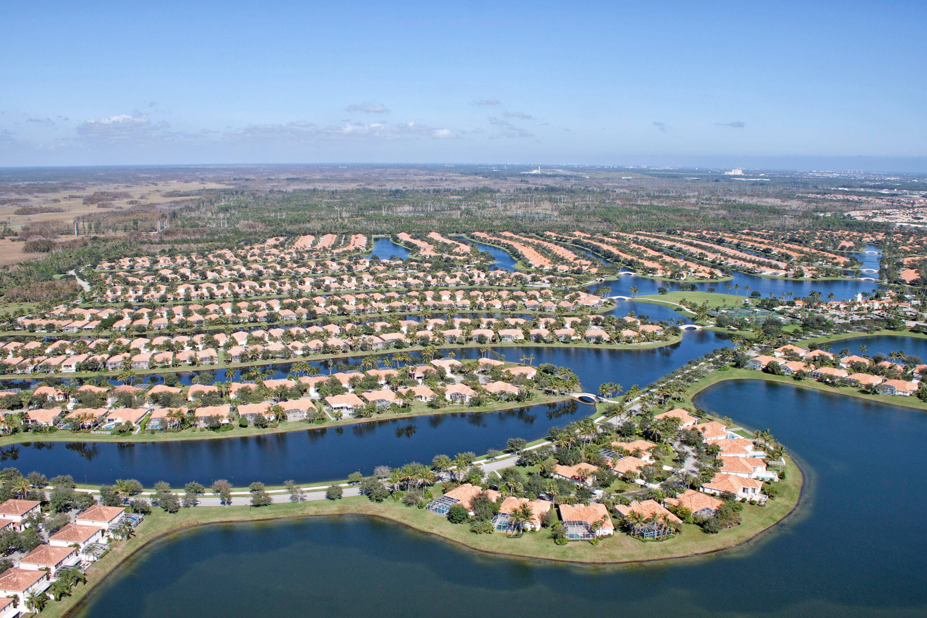 Welcome to this stunning villa that blends comfort and style with serene lake and bridge views.