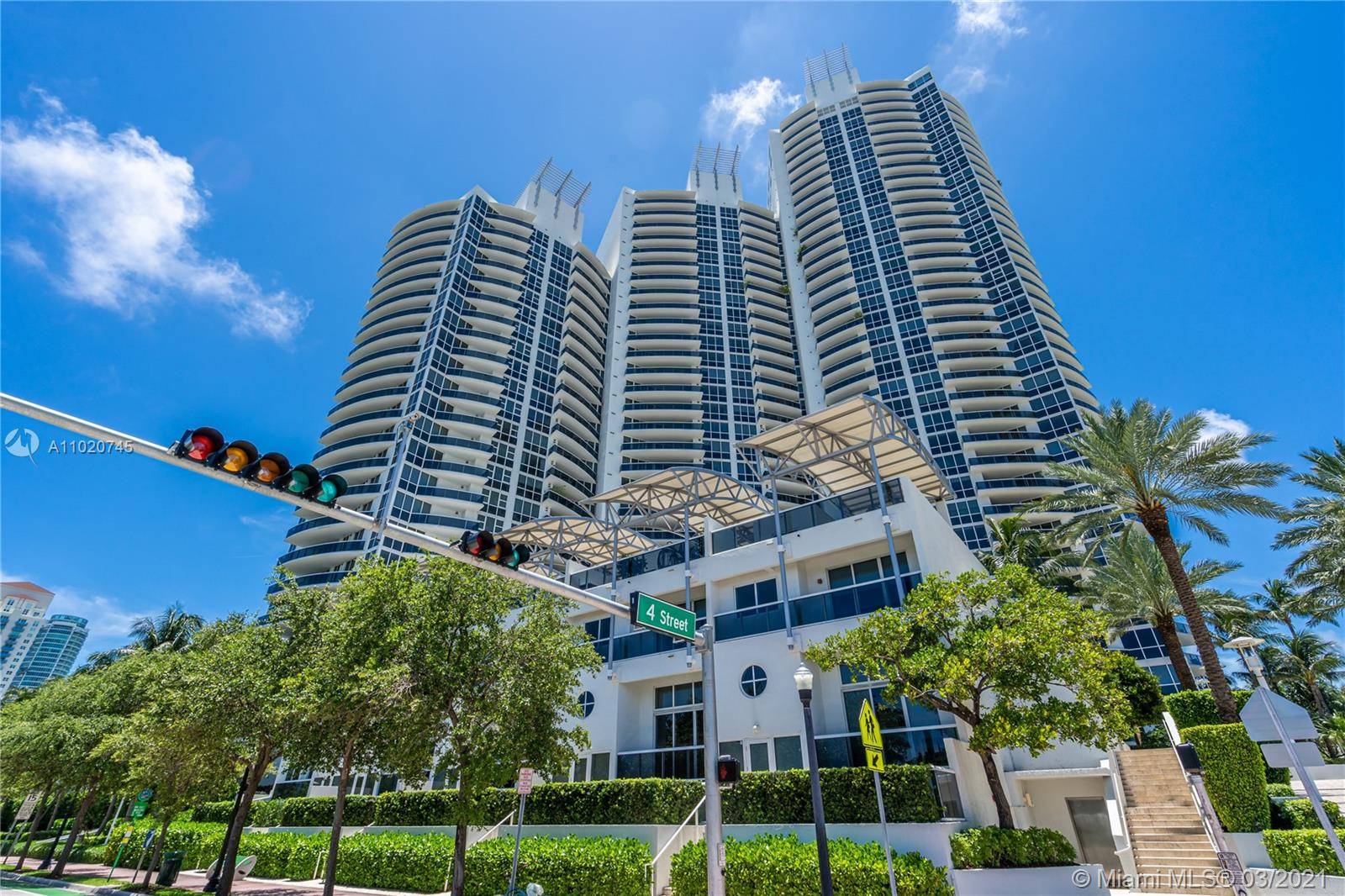 2BD 2BA MURANO GRANDE DIRECT OCEAN AND BAY VIEWS Excellent address !