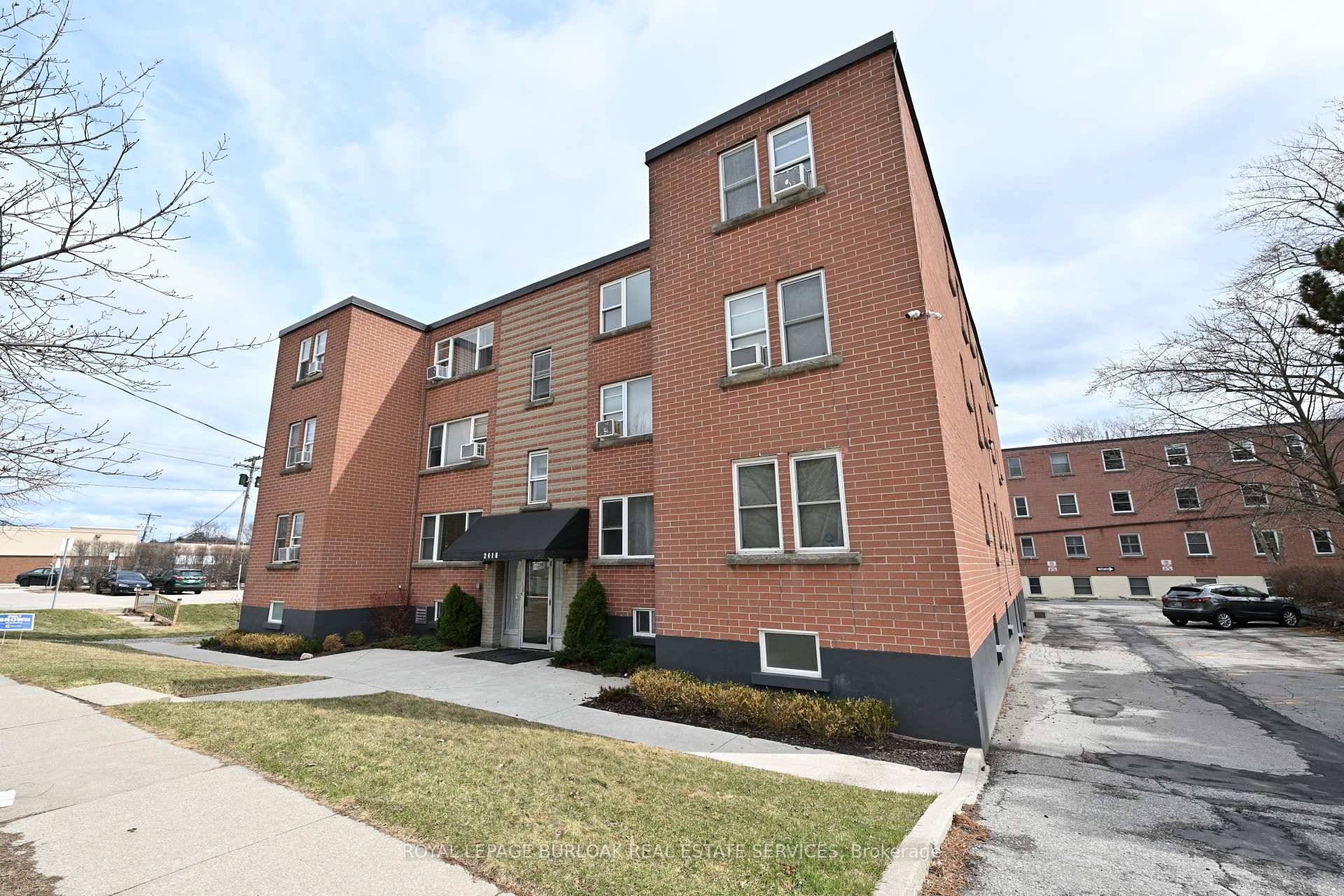Dont wait and miss your opportunity to call this unit HOME !