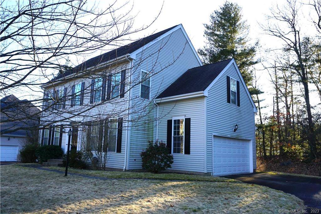 Farnham style high ceiling colonial with open floor plan, over sized French windows, hardwood floors through out, roomy eat in kitchen with private backyard view to start your day, granite ...