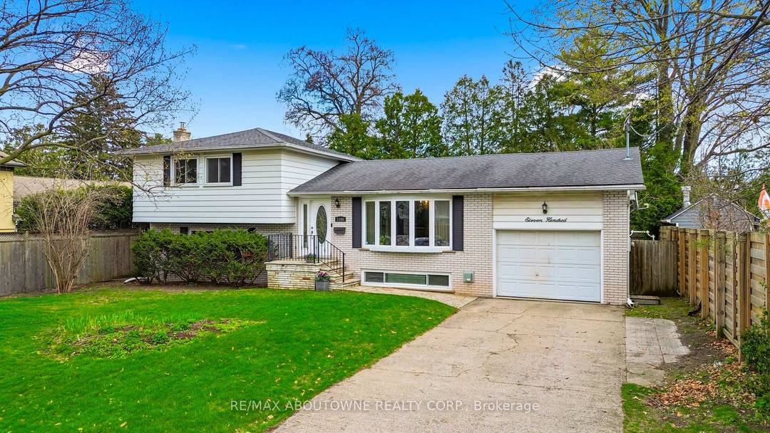 Stunning four level side split in highly sought after West Oakville.