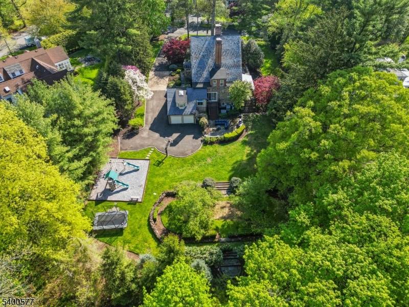 This magnificent mint condition home has been renovated to perfection nestled in the most coveted neighborhood in Short Hills, walking distance to highly ranked Glenwood Elementary School 0.