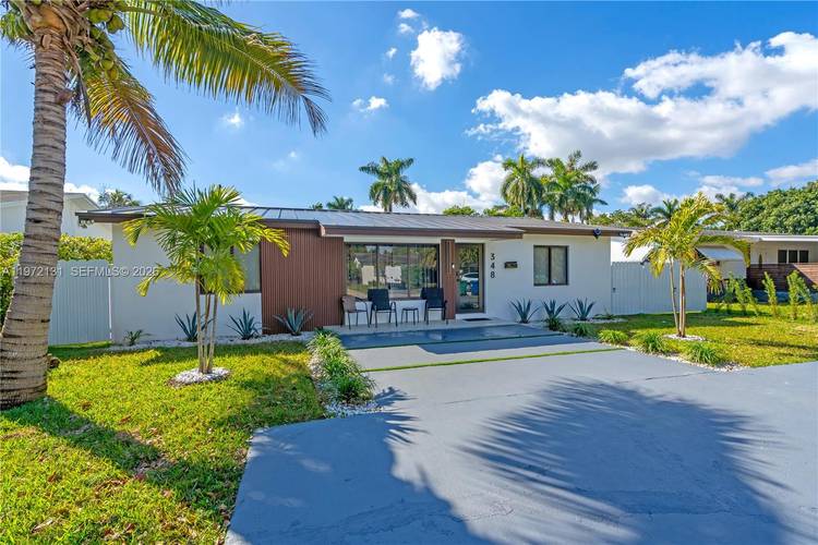 Fully remodeled 5 bedroom, 3 bathroom home ideally located in Miami.