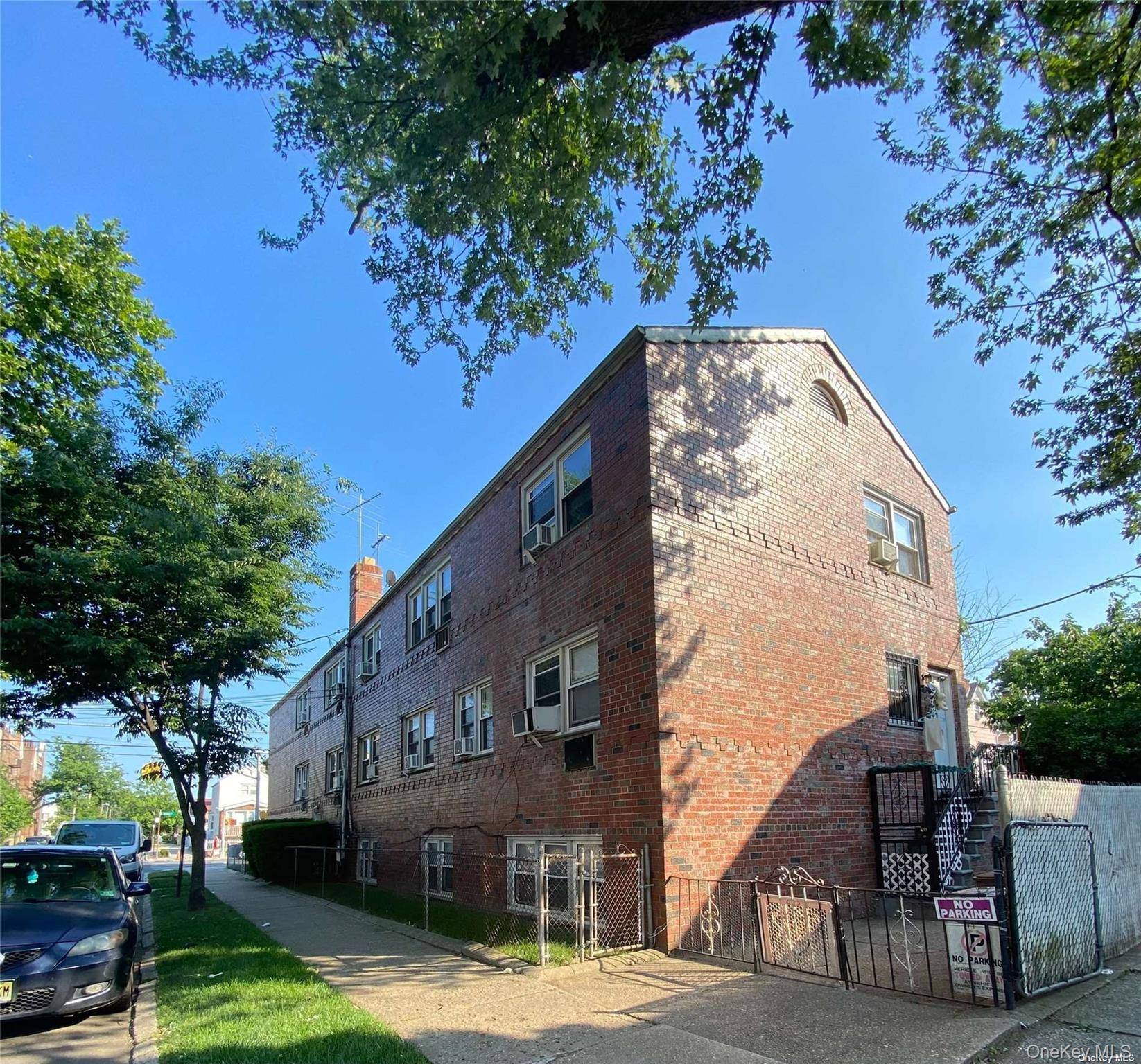 Spacious 8 Family INVESTMENT PROPERTY In CANARSIE BROOKLYN.
