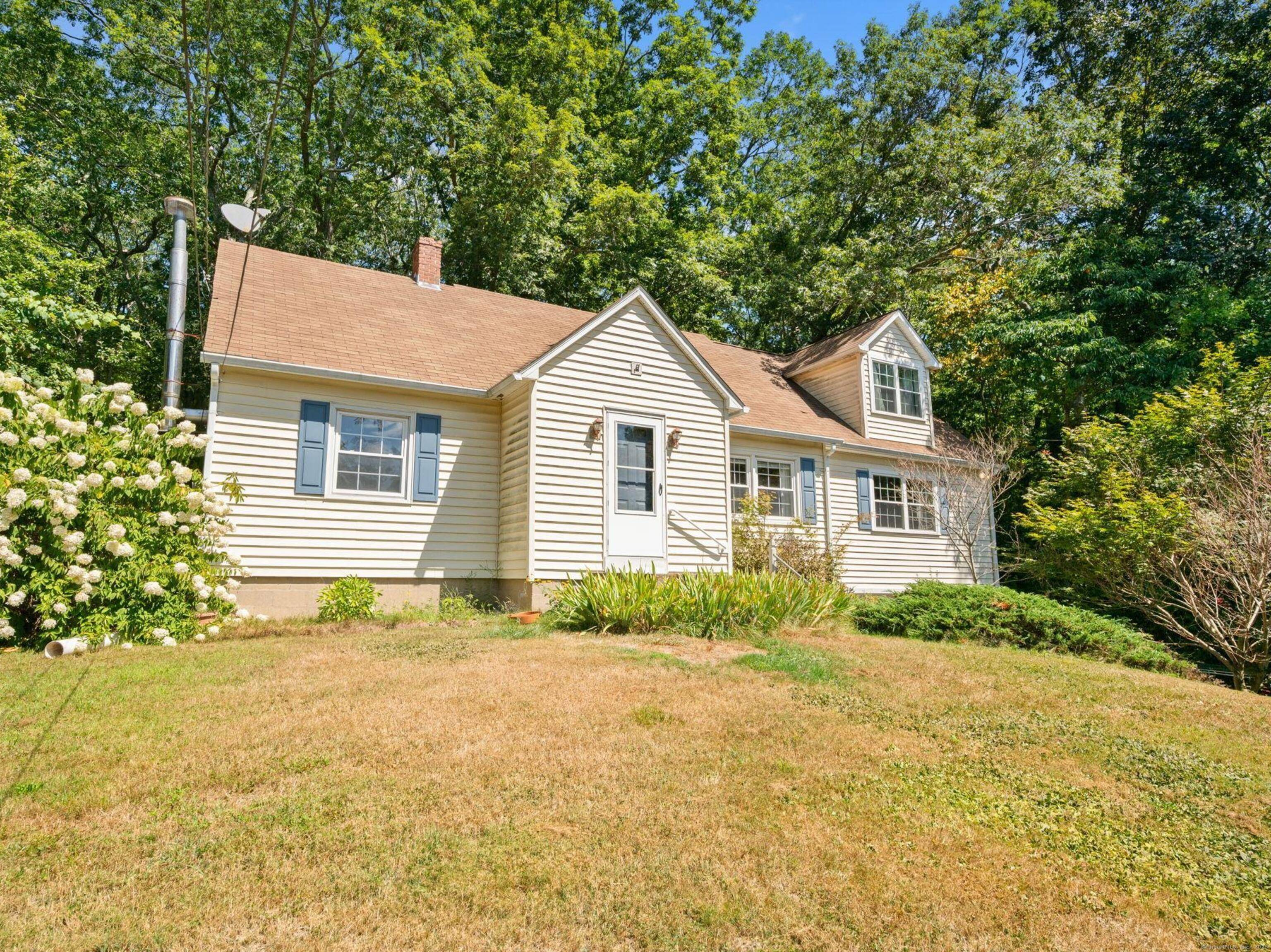 Charming 3 Bedroom, 2. 5 Bath Cape Cod with 2, 179 sq.