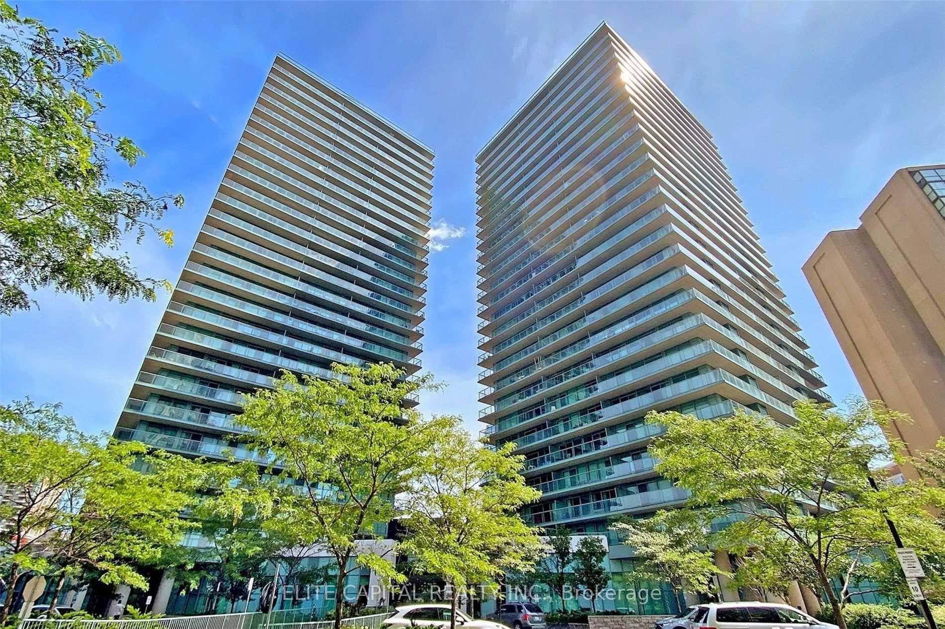 Updated spacious 1 Bedroom in Prime Yonge amp ; Finch Location, stainless steel kitchen appliances, updated Vinyl flooring, Functional layout, large balcony with unobstructed view, Steps To Subway, Go Transit, ...