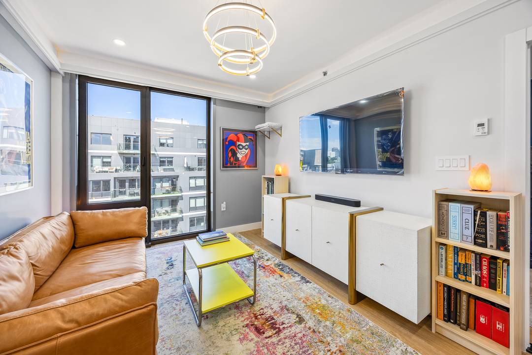 Step into brand new contemporary living at Sunrich Tower, a striking condominium that redefines modern lifestyle on the border of Astoria and Long Island City.