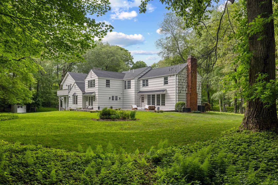 This property wins BEST IN CLASS with brand new renovation, perfectly situated in a prime west side neighborhood location near New Canaan village.