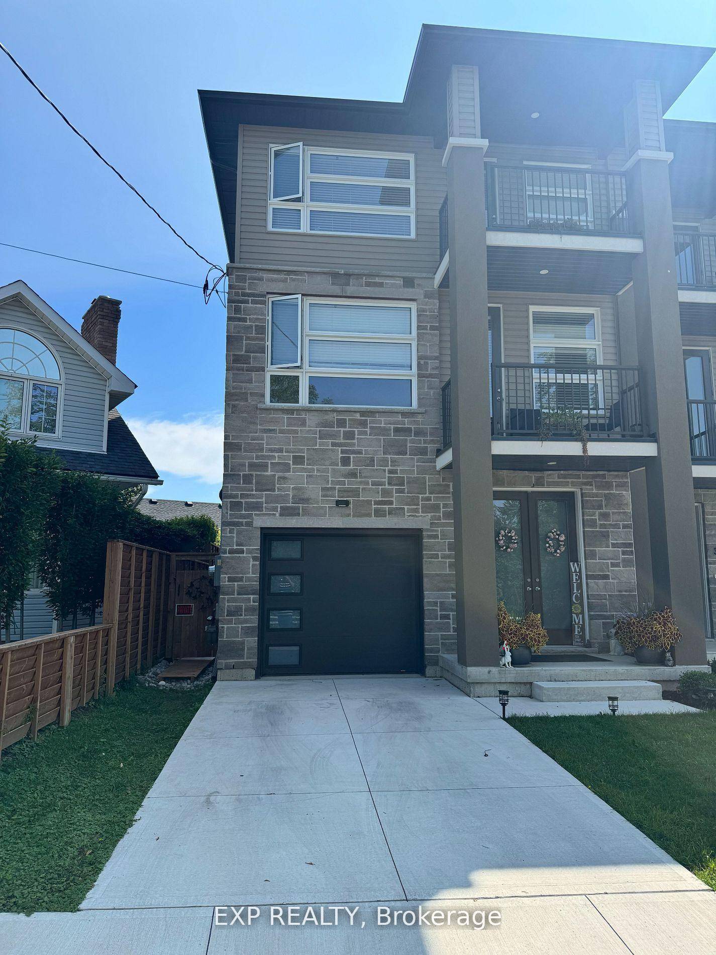 Welcome to 37 Riverside Dr !