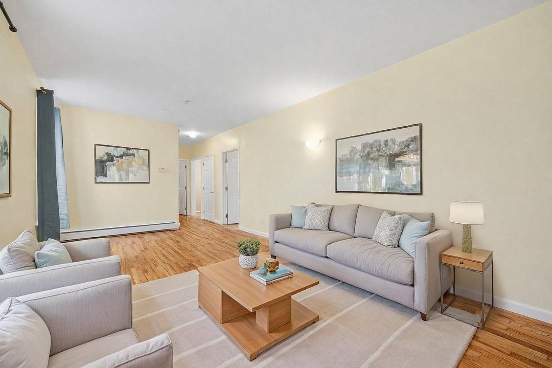 Spacious 3BR HDFC Opportunity with Ultra Low Maintenance Just 1335 Month Includes Taxes !