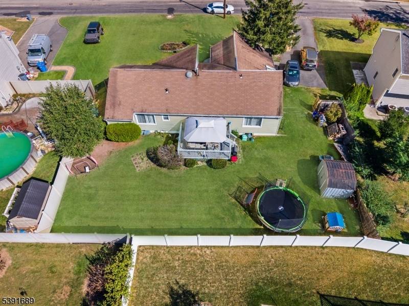 Welcome to 222 Oak Tree Ave, a comfortable, well kept single family home offering 3 bedrooms, 2 full bathrooms, and a layout that makes the most of its 1, 434 ...