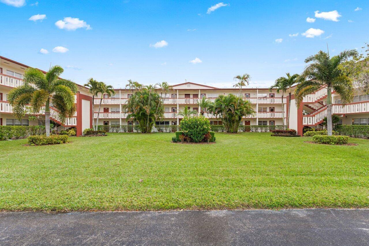 Priced to sell ! ! Welcome to this immaculate, freshly painted corner unit, offering a serene and cozy living space, functional kitchen to include a brand new dishwasher.