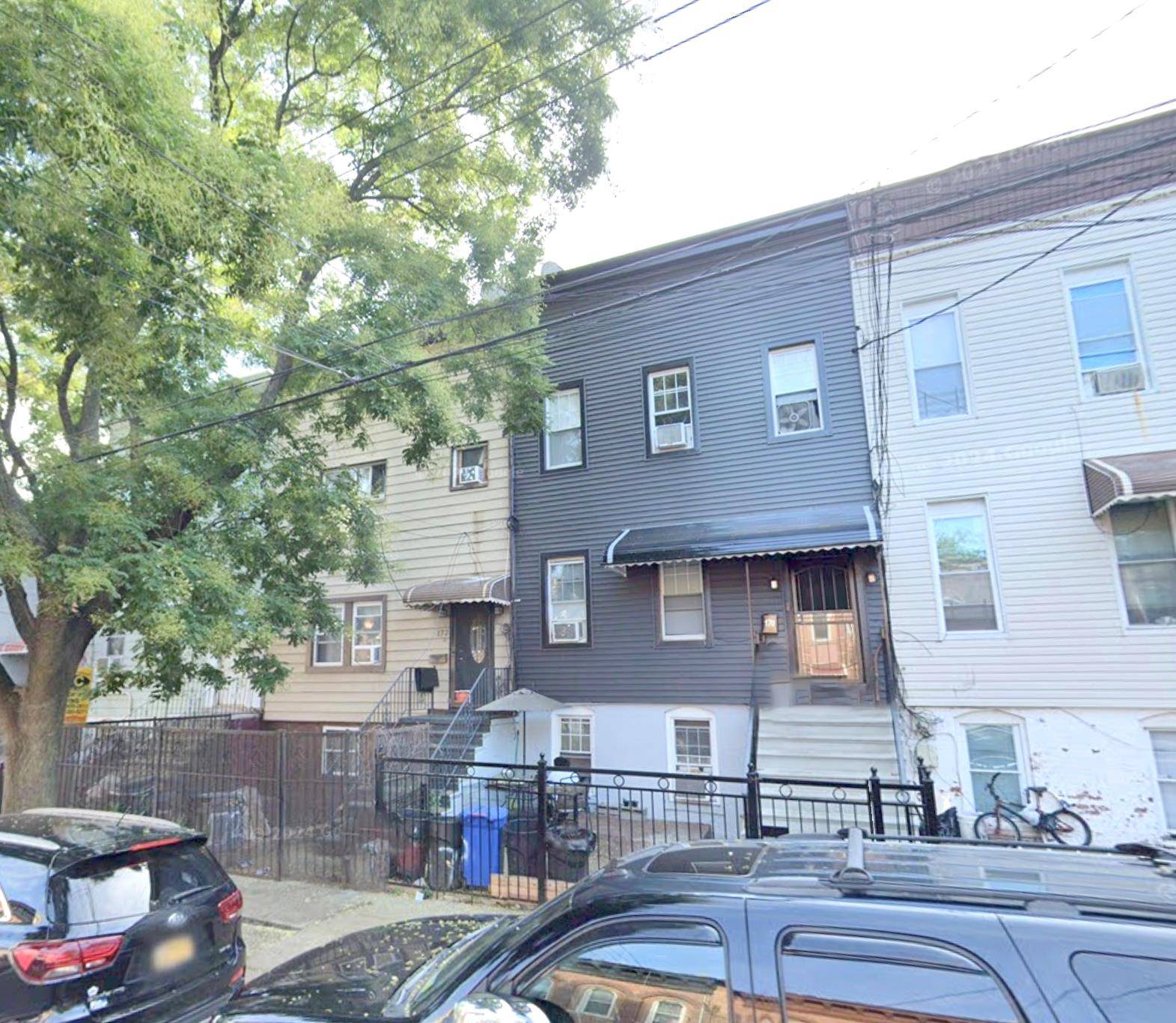 Welcome to the vibrant neighborhood of Brooklyn, NY !