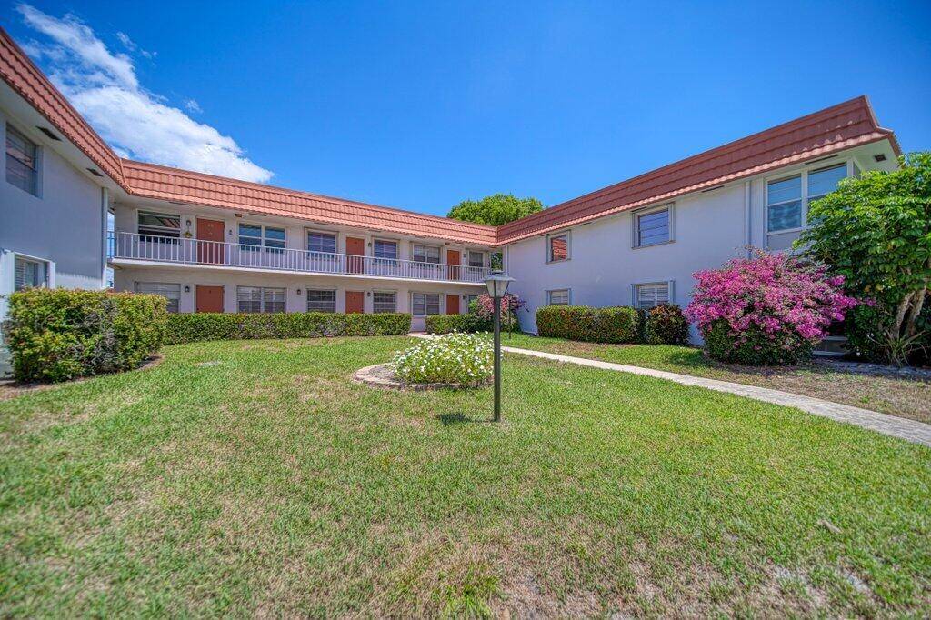 Welcome to this beautifully maintained first floor unit in the highly desirable Vista Pines community.