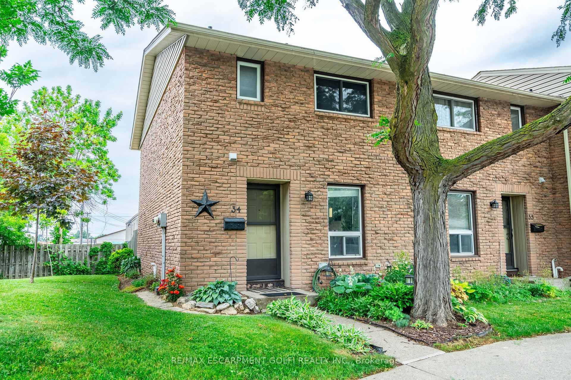 Step into style, space, and stress free living with this beautifully laid out 3 bedroom, 1.