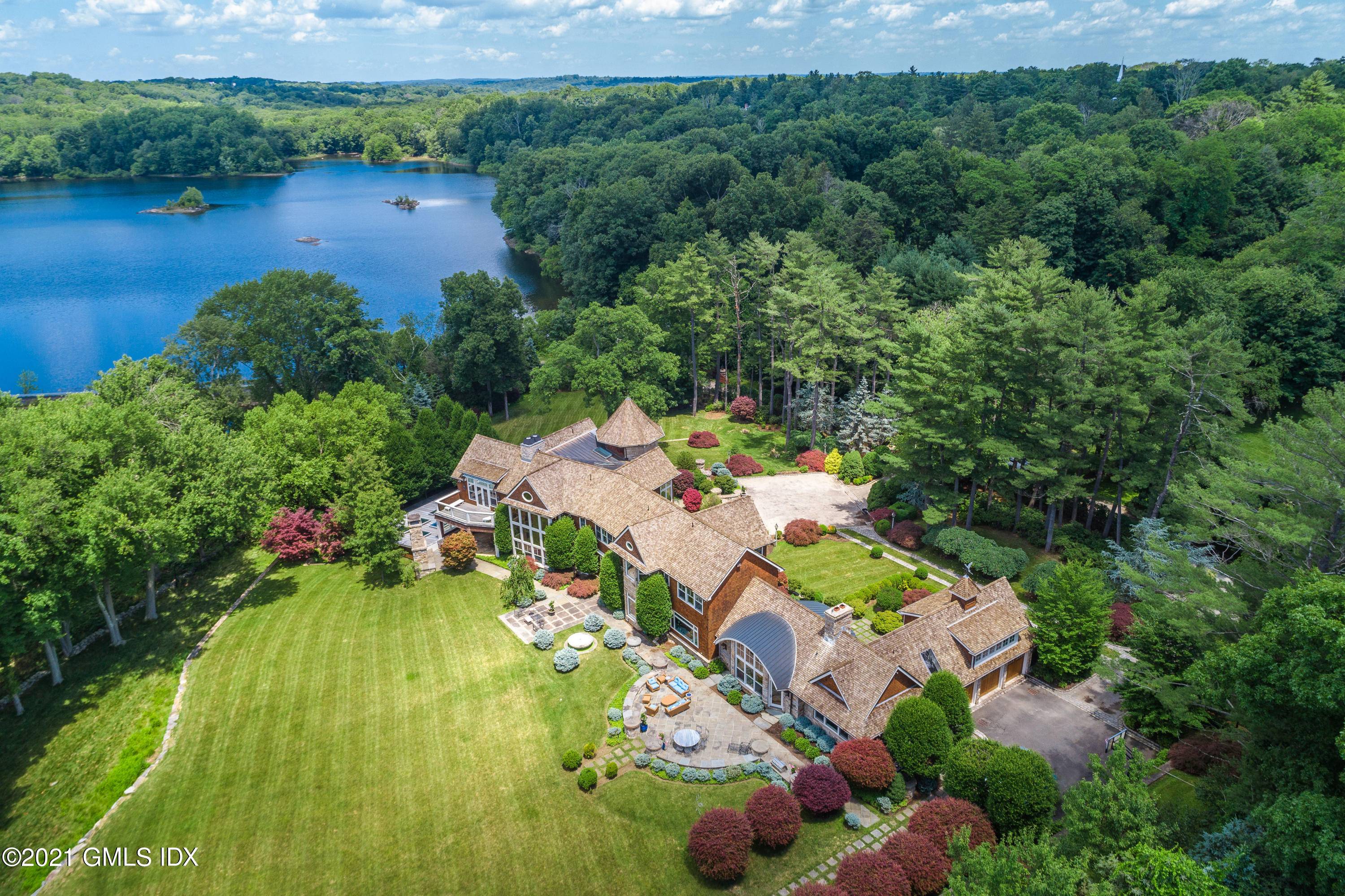 Spend the summer enjoying gorgeous sunsets over Rockwood Lake.