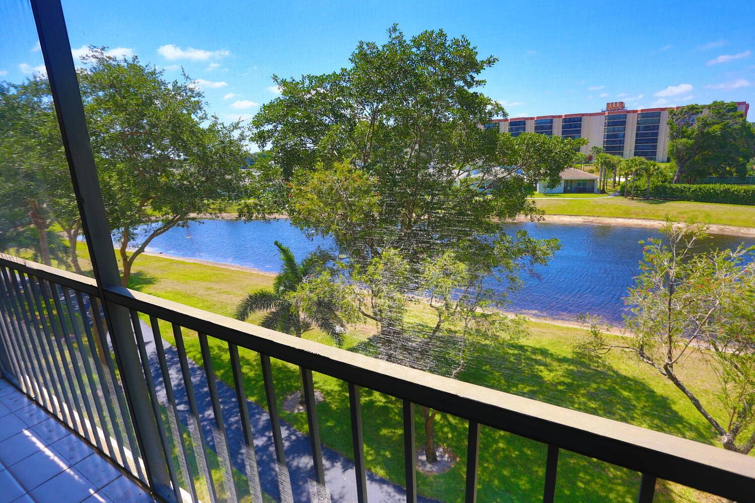 Storm Smart Screen provides hurricane protection for gusts up to 150 mph on the balcony.