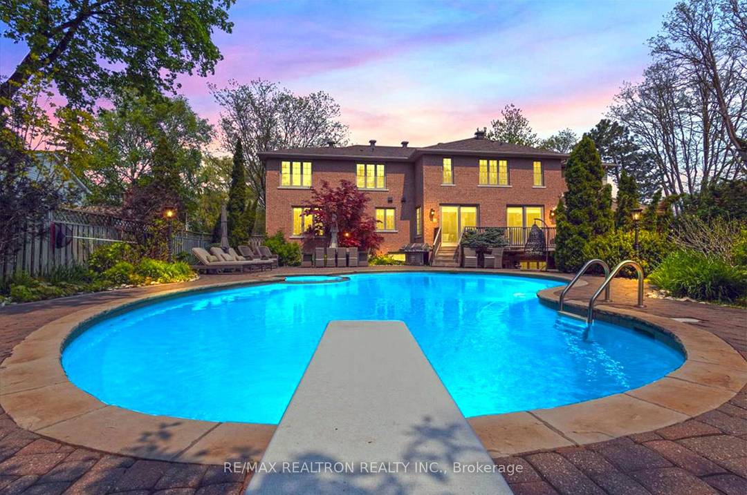 A Rare Blend of Luxury, Functionality, and Timeless Elegance in Bayview GlenSituated on an expansive 132 ft frontage with a private backyard retreat, this stunning residence offers nearly 7, 000 ...