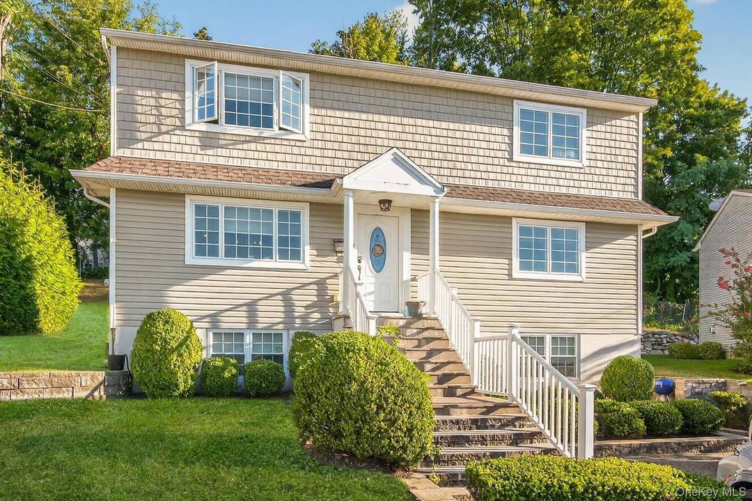 Wonderful 4 Bedroom Apt..