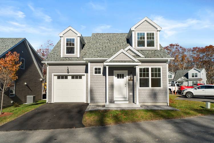 Discover 34 Ivy Hill, the beautifully crafted O'Neil 2 bedroom 2.