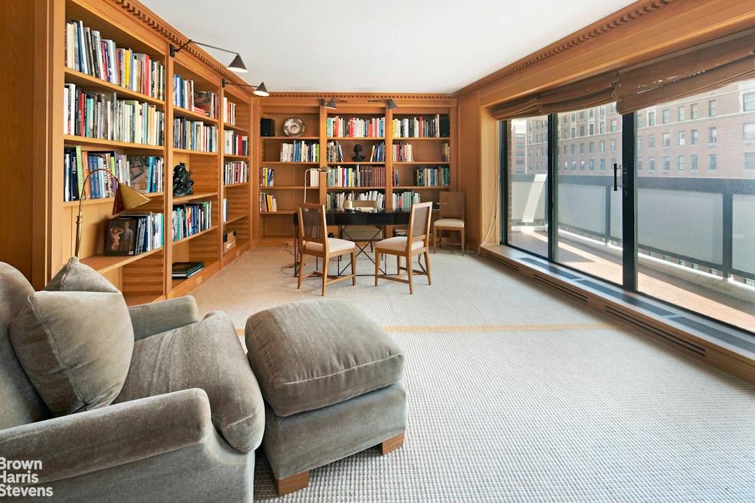 Bright and spacious home with outdoor space perched over Park Avenue !