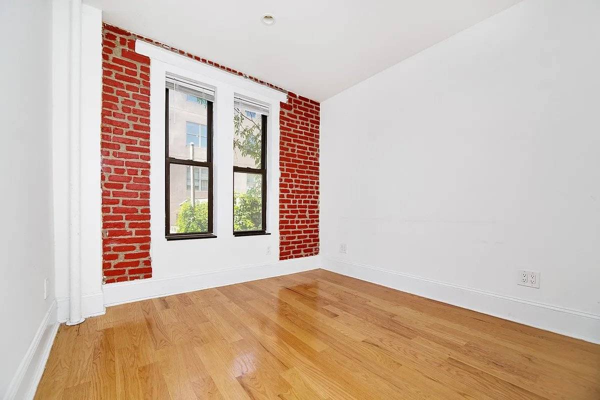 Welcome Home to 380 South 4th Street !