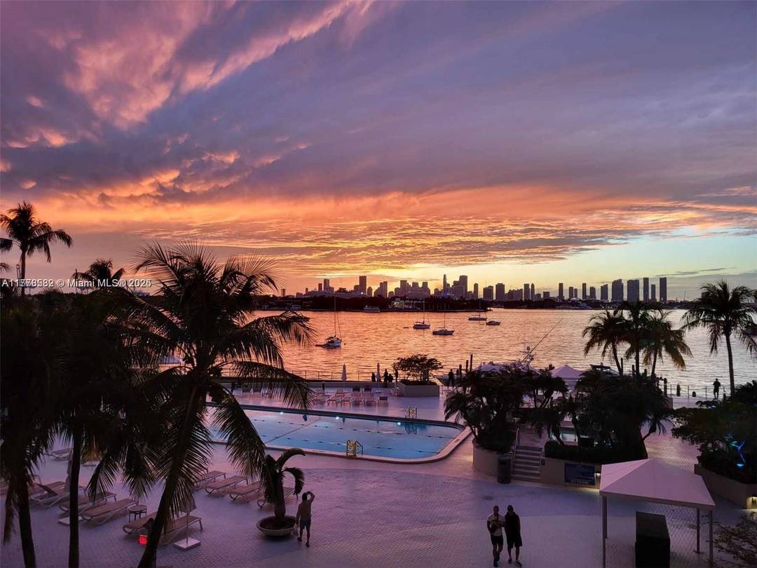 This is a Large 1 bed 1 bath overlooking the Pool, Bay and downtown Miami with incredible Sunset views from every window.