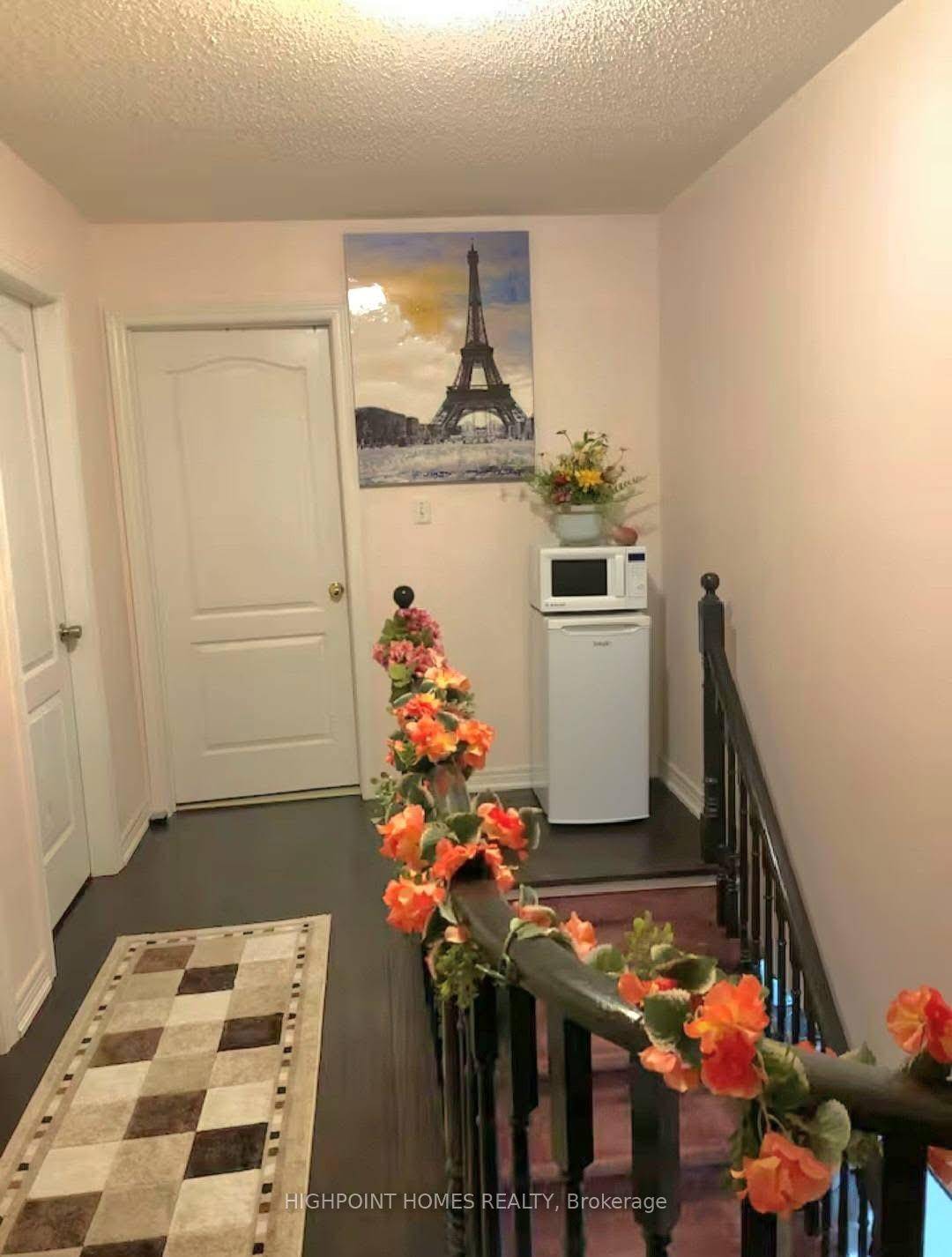 Furnished Upstairs Room for Rent Ajax Intersection Audley and Taunton.