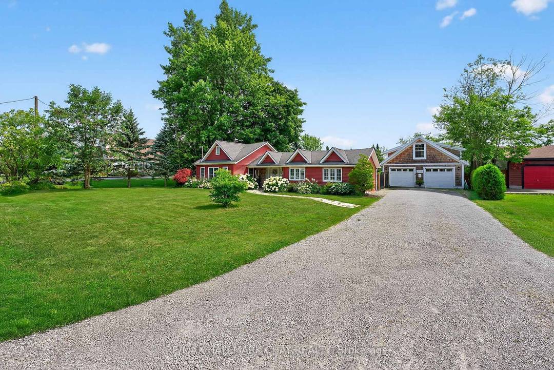 We welcome you to 44 Pleasant Ave South !