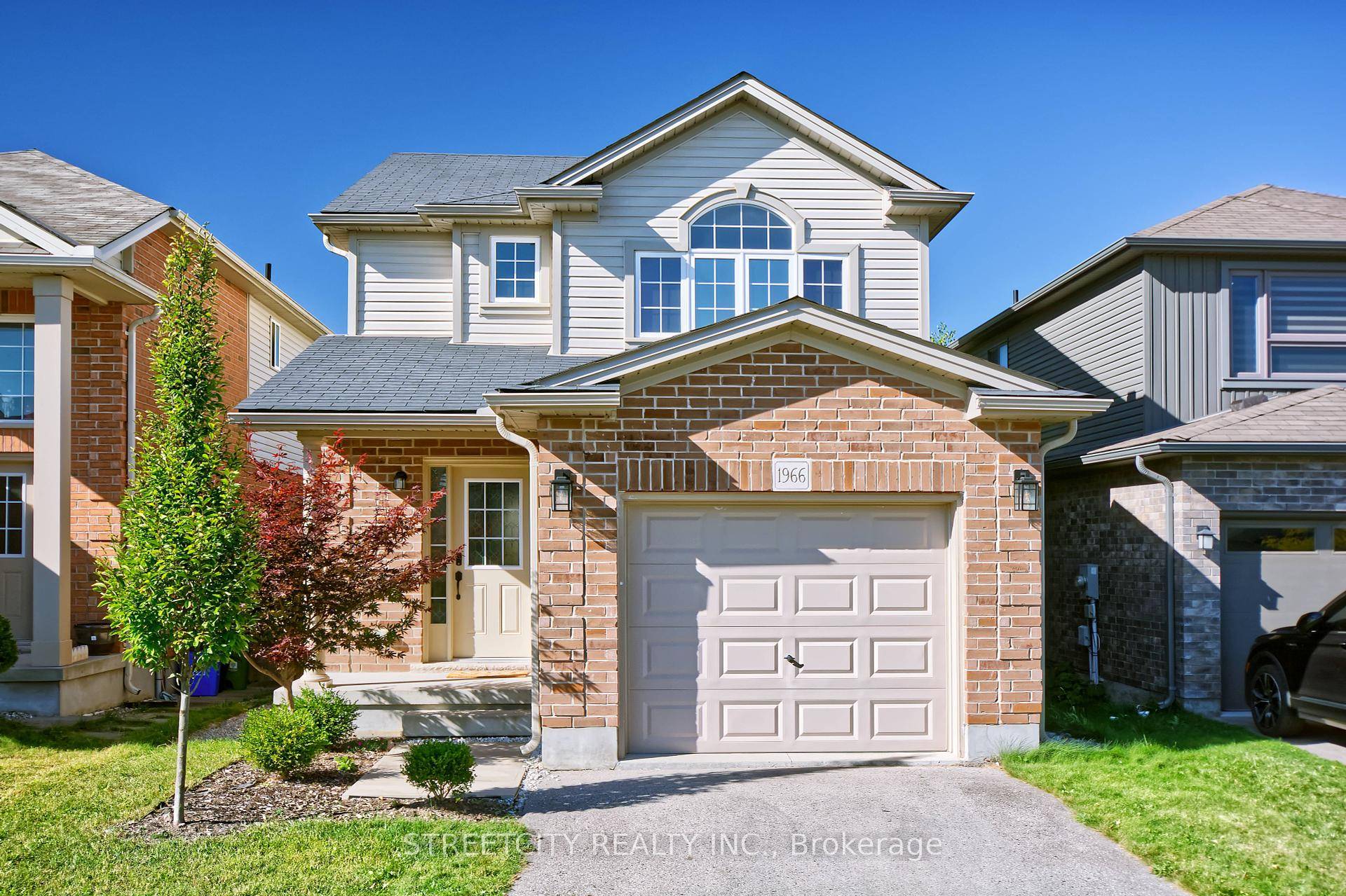 Welcome to this beautifully maintained, 9 year young, 2 storey detached home nestled in a highly desirable, family friendly neighbourhood.