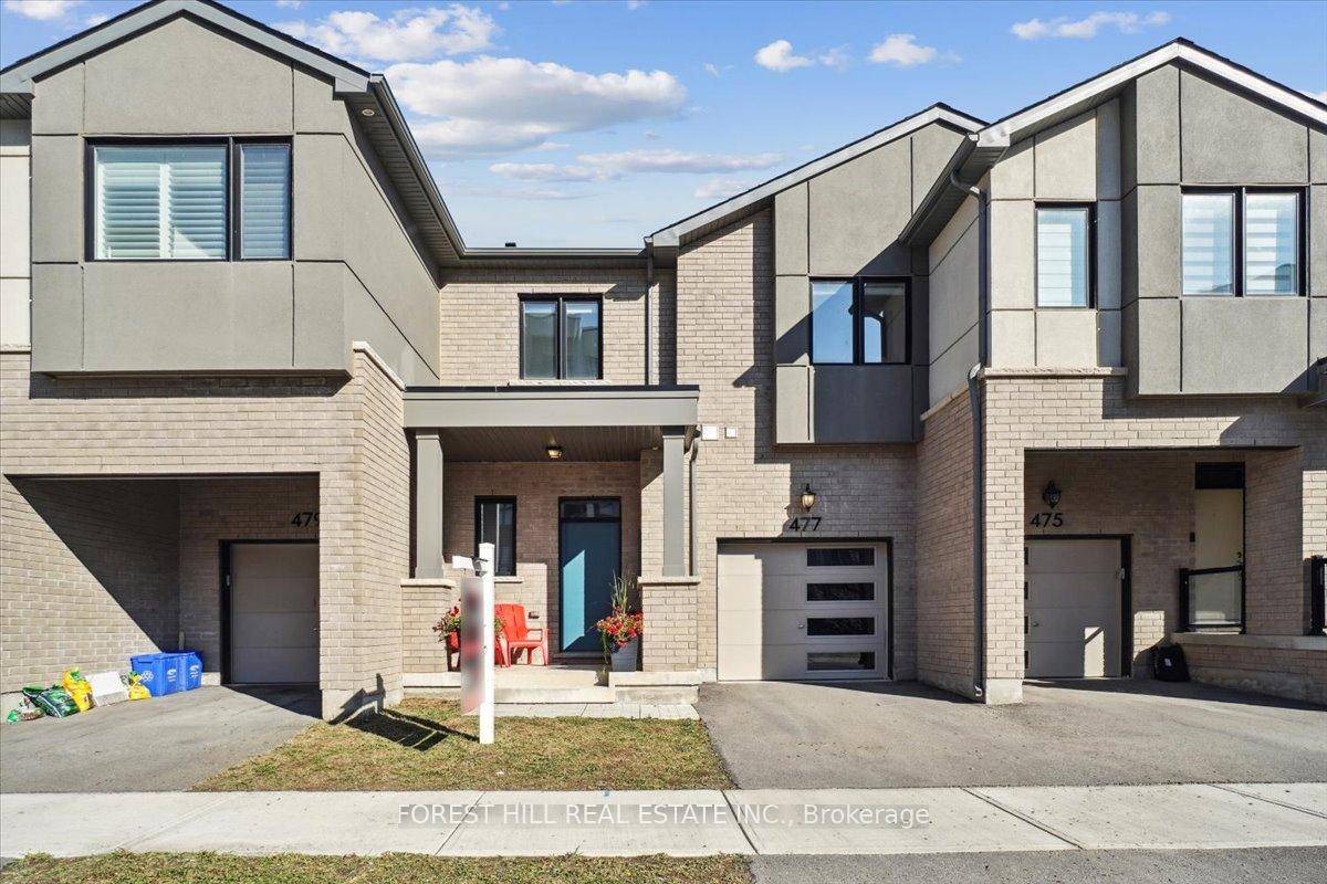 This beautifully upgraded 3 bedroom, 3 bathroom townhome offers a refined living experience with premium finishes and thoughtful design throughout.