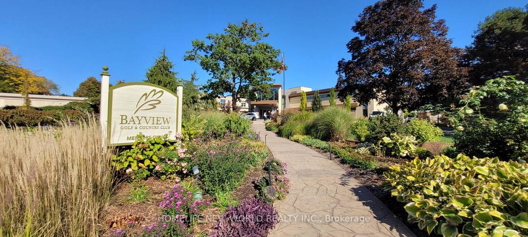 Very well renovated and maintained house in a prestigious area surrounded by bayview country club.