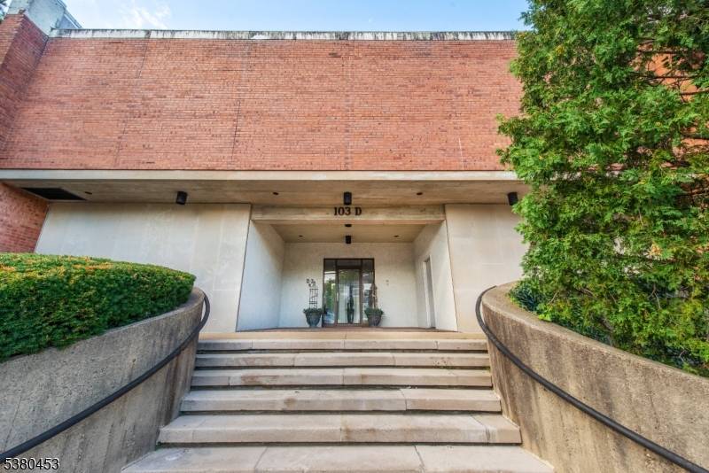 Huge 2, 650 per tax records sq ft TH cleverly adapted from gymnasium of former Roosevelt Elementary School in 1983 with such spacious rooms additional storage rooms that you have ...