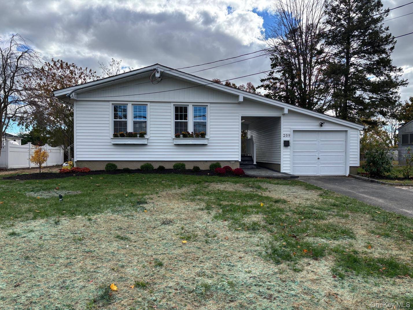Charming Sayville Home for Sale 3 Bed, 2 Bath Welcome to this fully updated 3 bedroom, 2 bathroom home located in desirable Sayville !