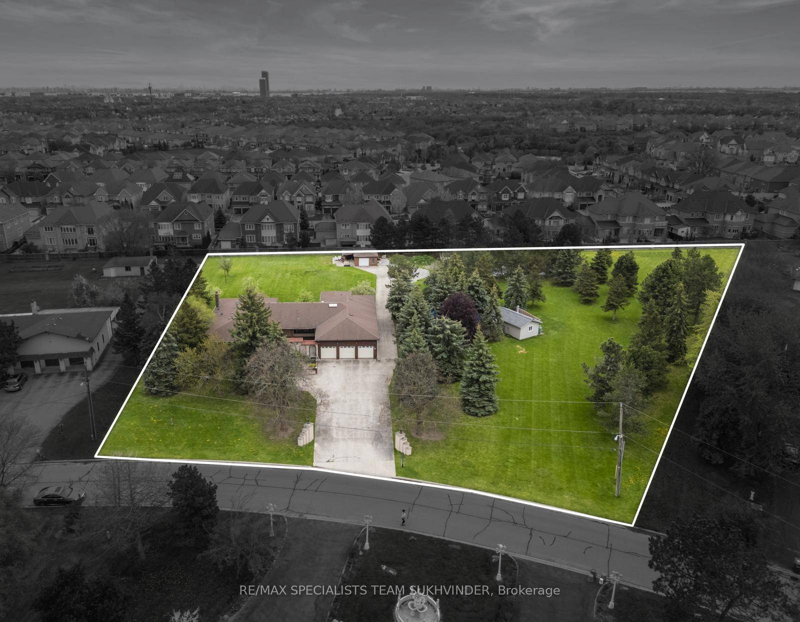 Welcome to an incredible opportunity in Castlemore Estates one of Bramptons most prestigious communities, known for its luxurious custom homes, estate sized lots, and continued redevelopment into multimillion dollar residences.