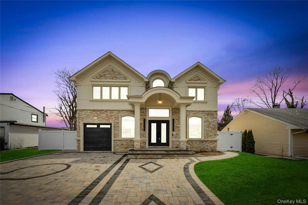 Stunning New Construction Colonial in Hicksville 5 Bed 4 Bath Full Basement with OSE !