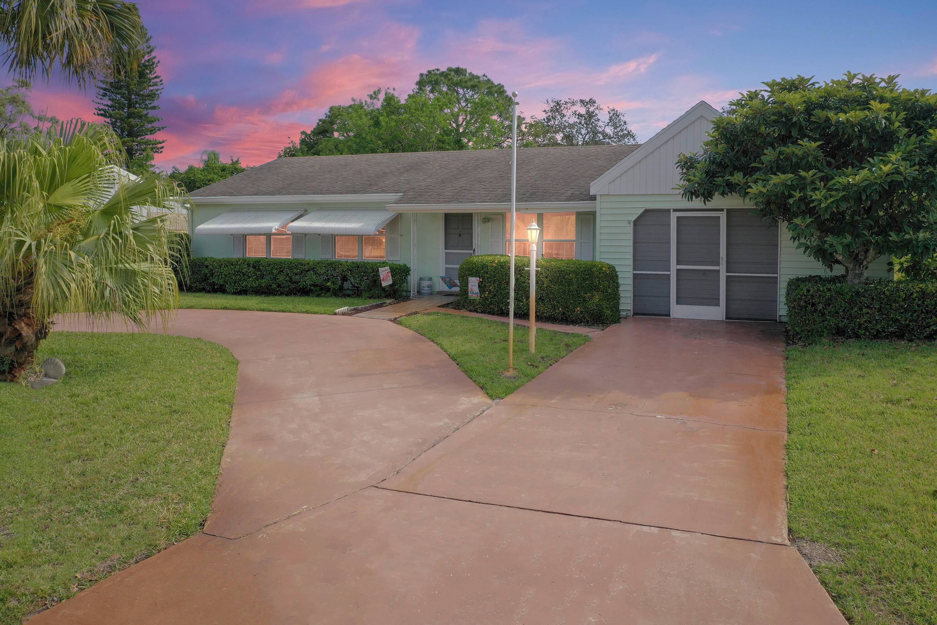 Charming 3 bedroom, 2 bath home with 1, 316 sq ft under air, located near schools, hospital, shopping, and dining.