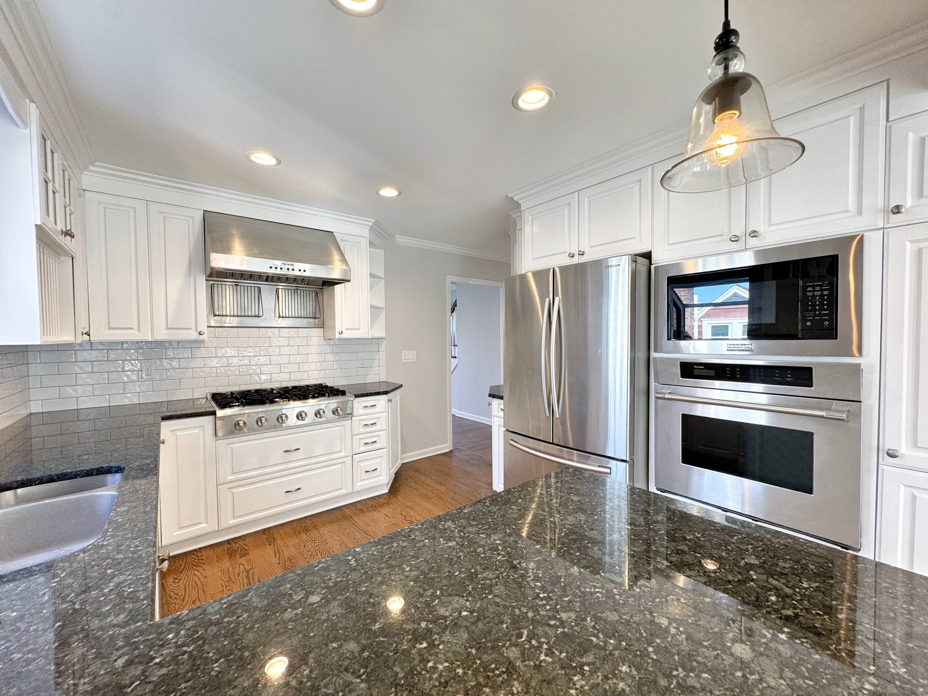Stunning 4 bedroom, 2. 0 bath home in Broad River !