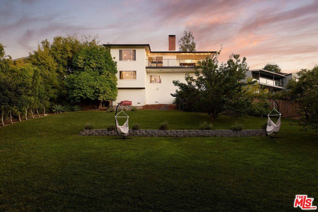 3964   Fredonia Dr 3BR Hollywood Hills East La