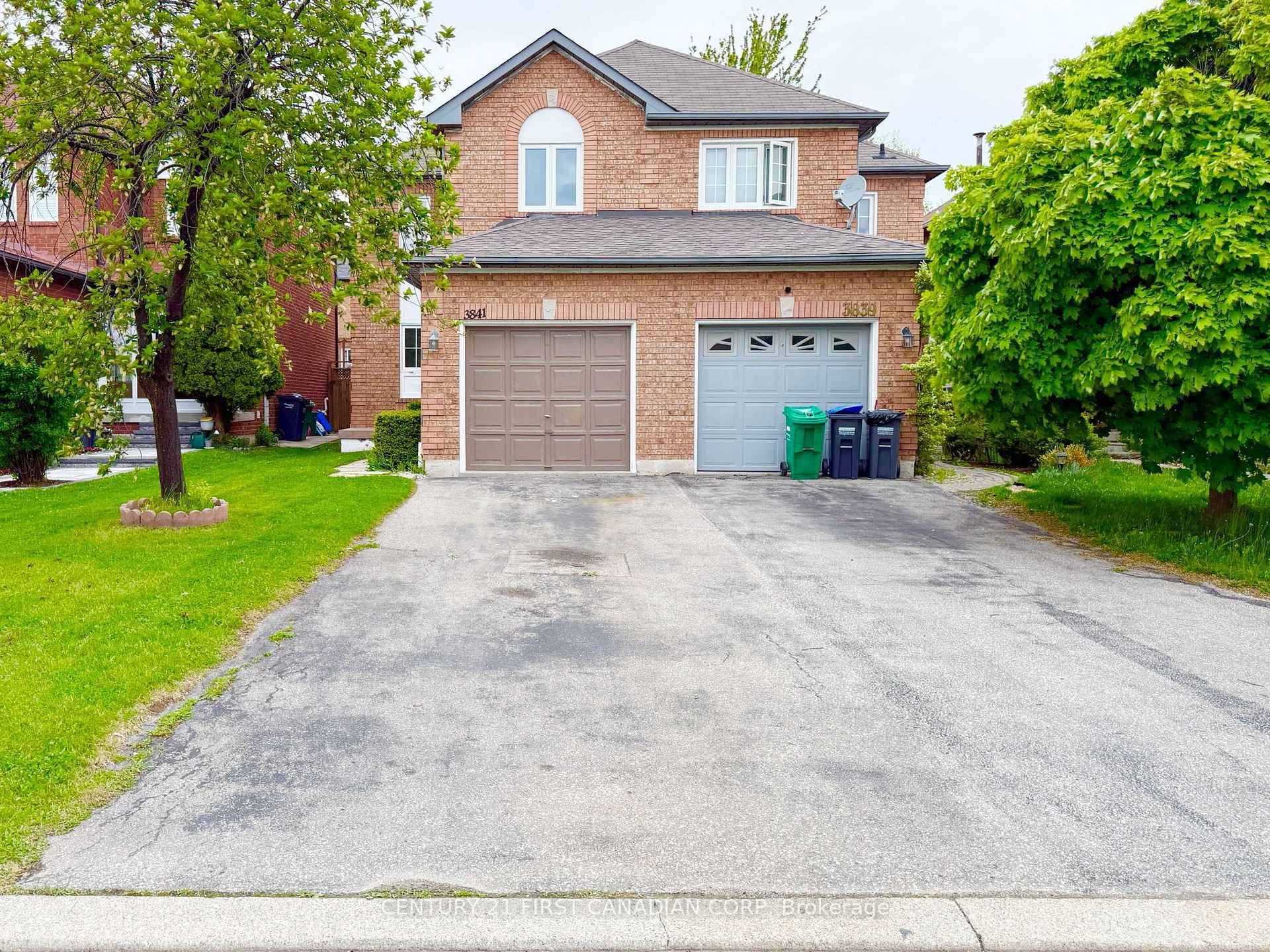 Beautifully Renovated 3 bedroom, 3 bathroom Semi Detached Home for Lease Entire Property.