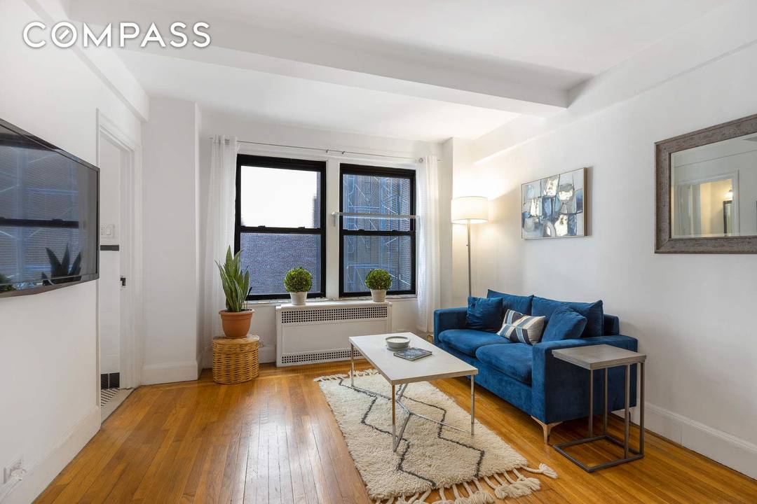 Welcome to this spacious Upper East Side Studio at 205 East 78th Street.