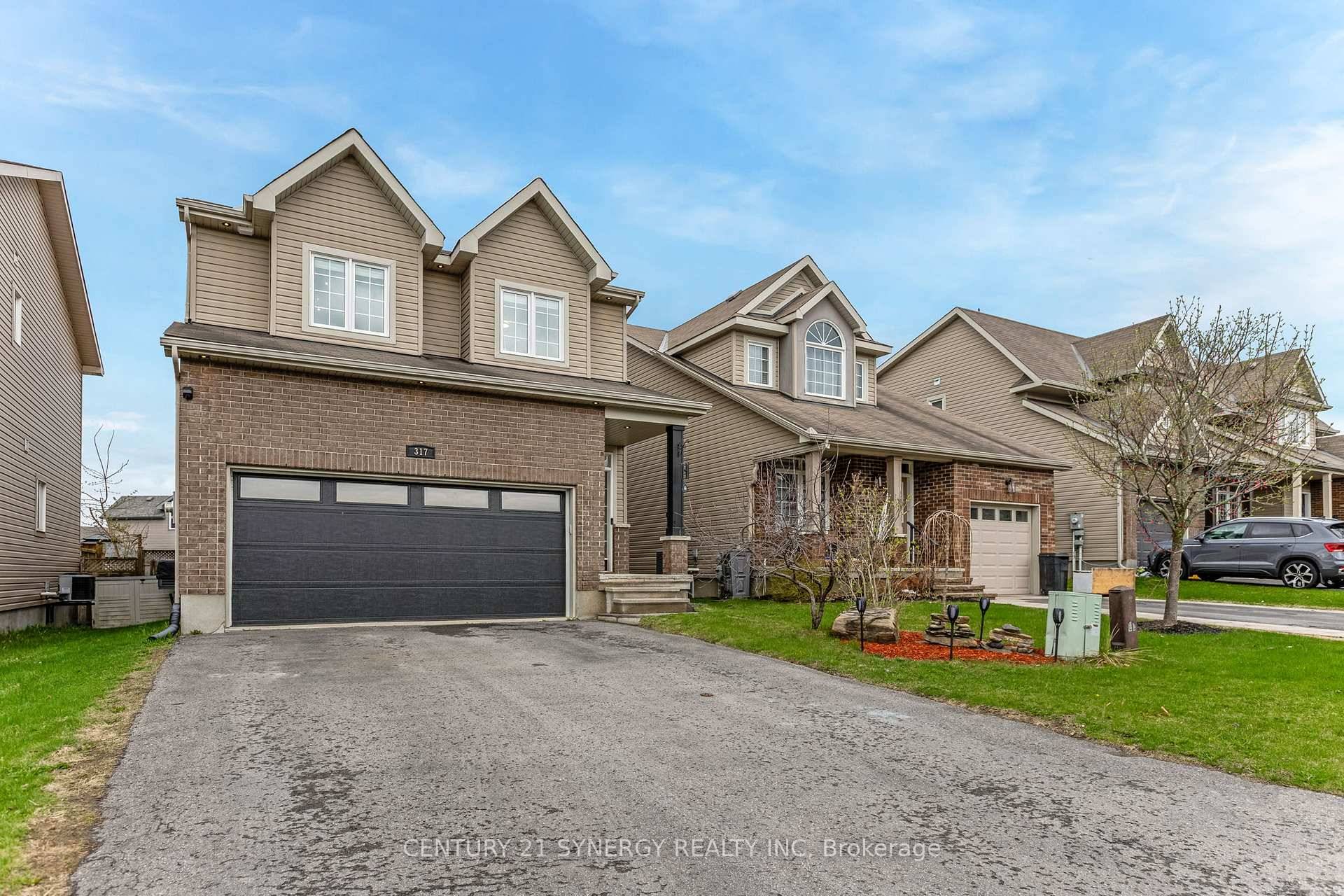 OPEN HOUSE SUNDAY MAY 11TH 2 4PM Welcome to this beautiful detached home in the desirable community of Morris Village in Rockland !