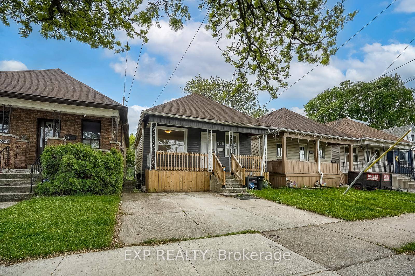 An investor's dream ! Fully renovated from top to bottom in 2023, featuring impressive rental income potential with 3 bedrooms on the main floor, an open concept living space, a ...